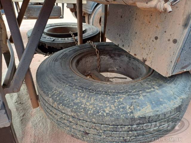 2011 GUERRA SEMI-REBOQUE 