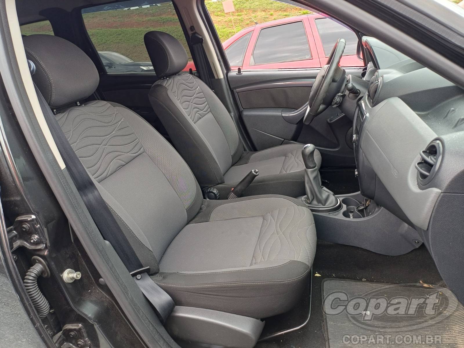 Foto 5: 2014 RENAULT DUSTER