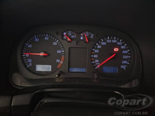 2001 VOLKSWAGEN GOLF 