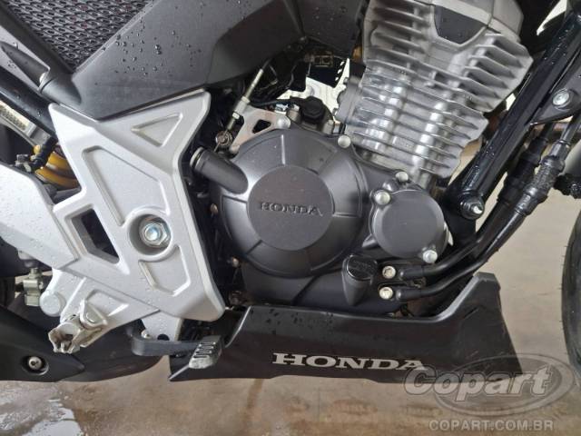 2026 HONDA CB 300F 