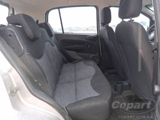 2016 FIAT UNO 
