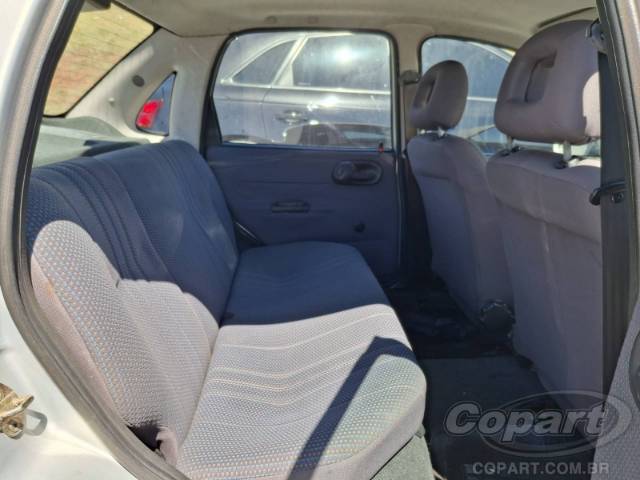 1999 CHEVROLET CORSA SEDAN 