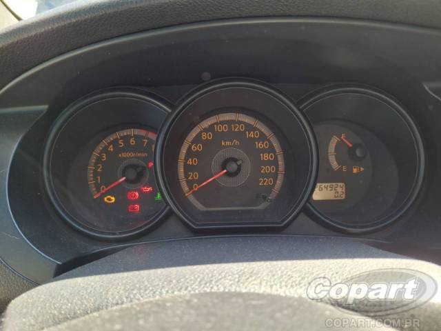 2011 NISSAN LIVINA 