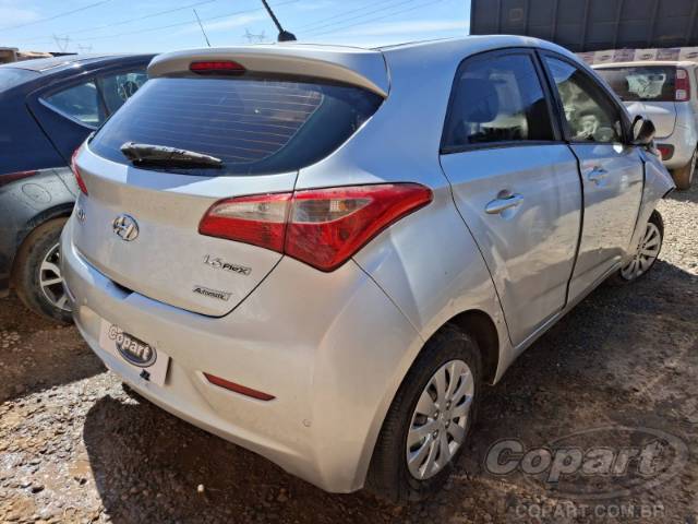 2015 HYUNDAI HB20 