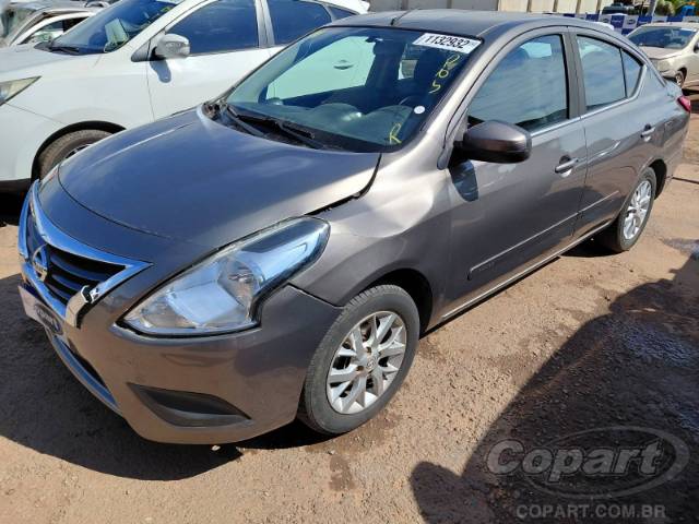 2017 NISSAN VERSA 