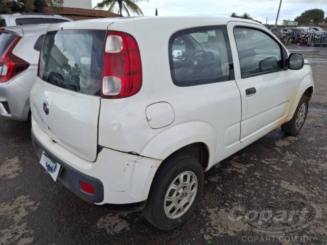 2015 FIAT UNO 