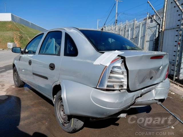 2003 CHEVROLET CORSA SEDAN 