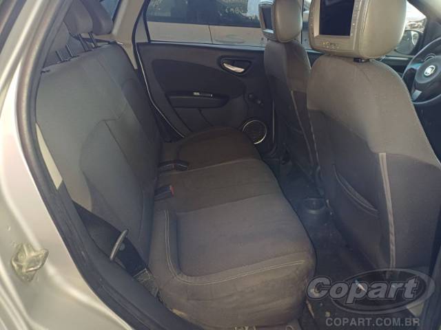 2016 FIAT GRAND SIENA 