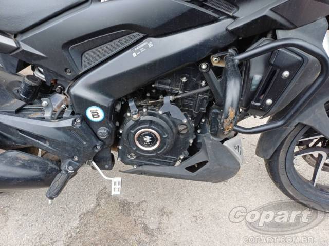 2025 BAJAJ DOMINAR 