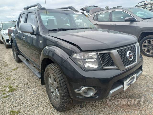 2015 NISSAN FRONTIER CD 