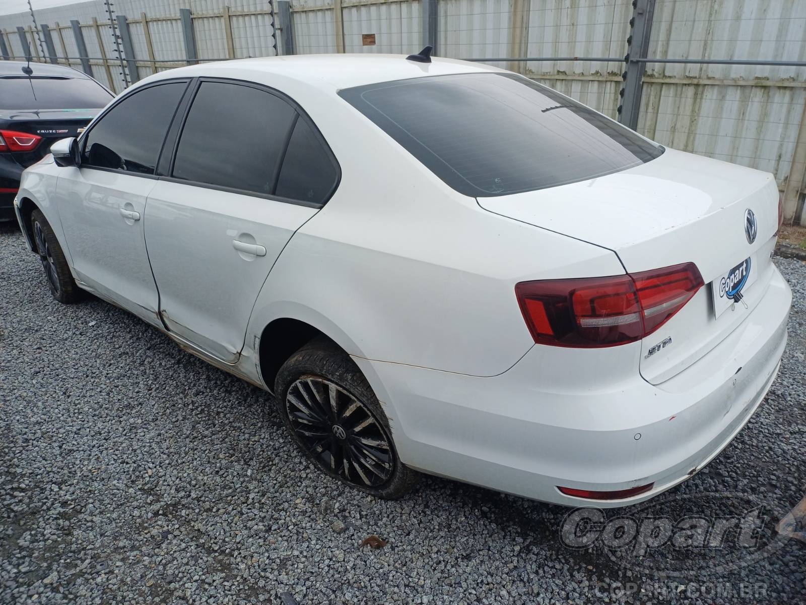 2017 VOLKSWAGEN JETTA — foto 3 de 14