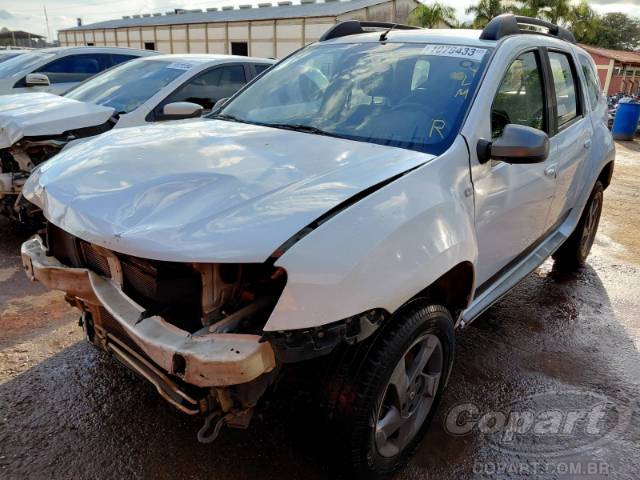2015 RENAULT DUSTER 