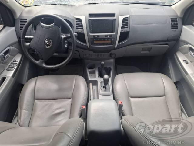 2011 TOYOTA HILUX CD 