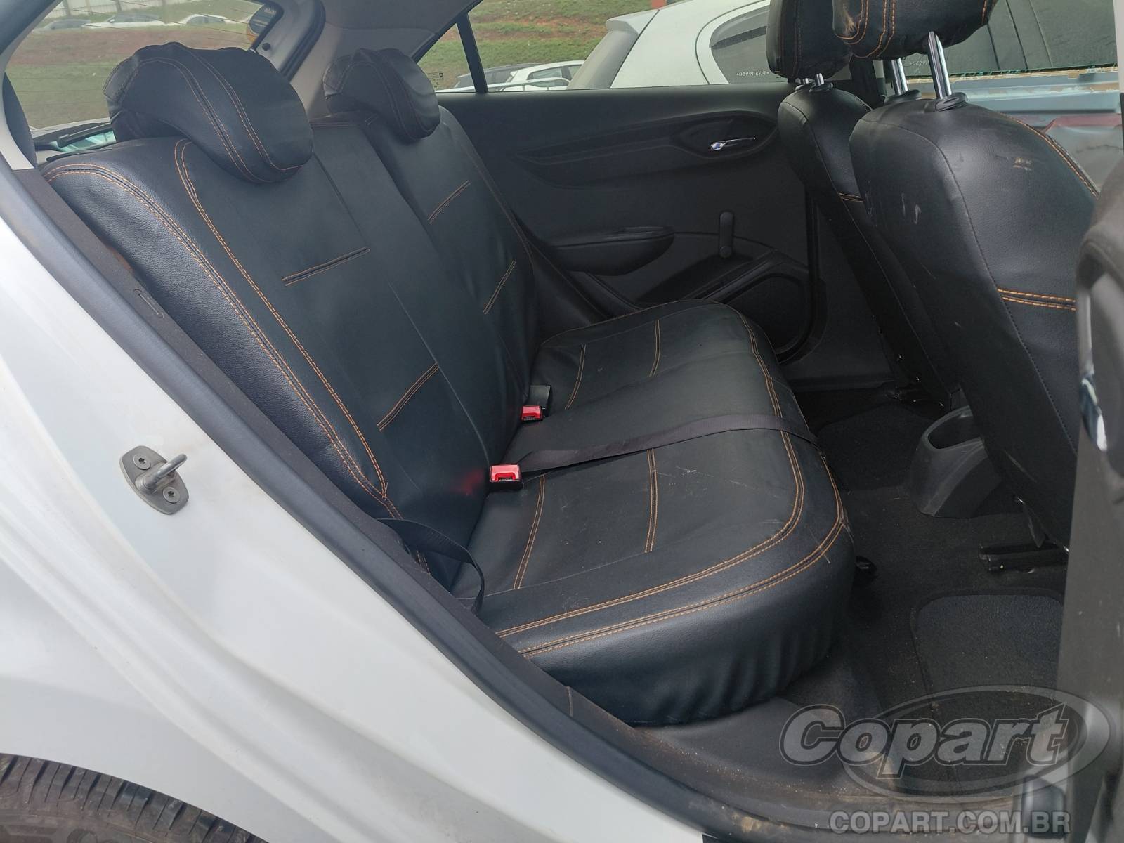 Foto 6 de 15: 2015 CHEVROLET ONIX