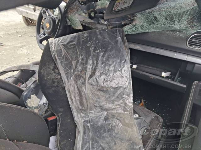 2024 PORSCHE 718 CAYMAN 