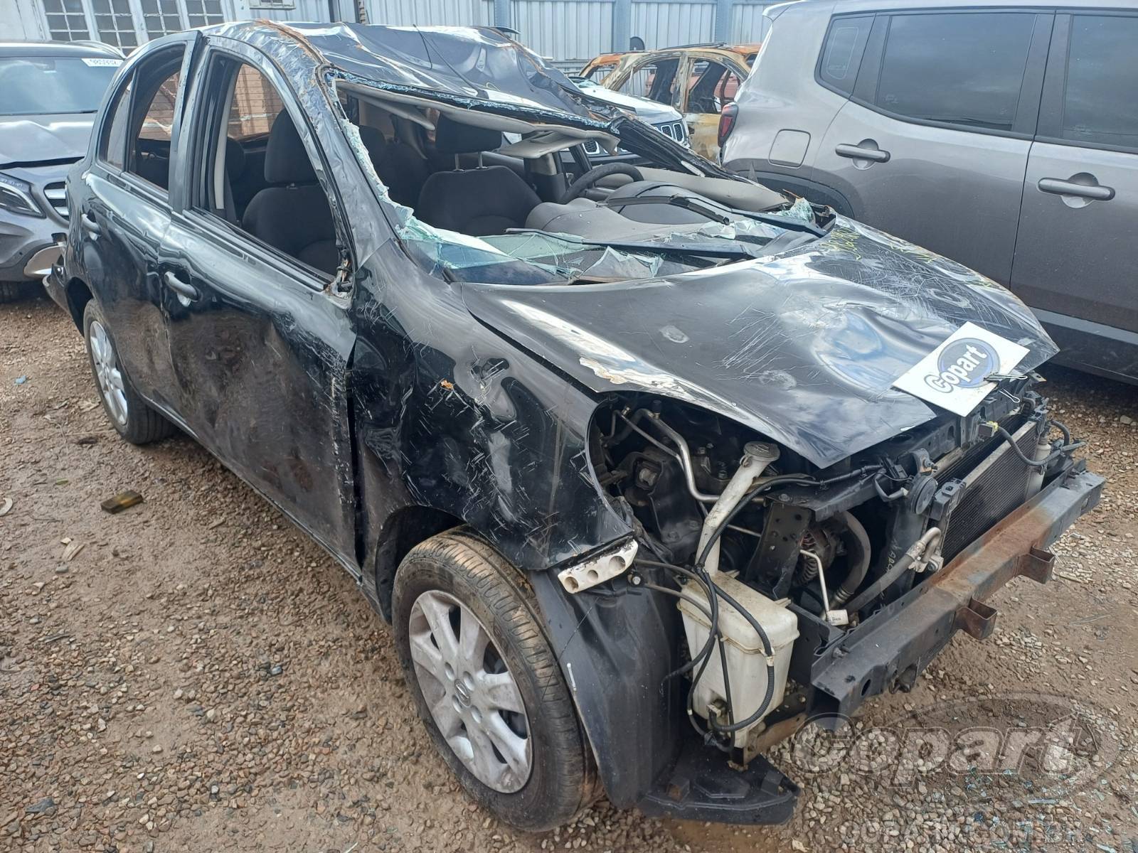 Veículo Nissan March Nissan March SV 1.6 16V 2012 Médio Dano Capotamento 2012 em leilão