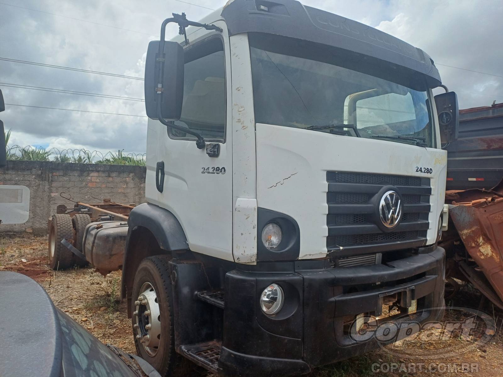 Veículo VOLKSWAGEN Volkswagen VOLKSWAGEN CONSTELLATION 2012 em leilão