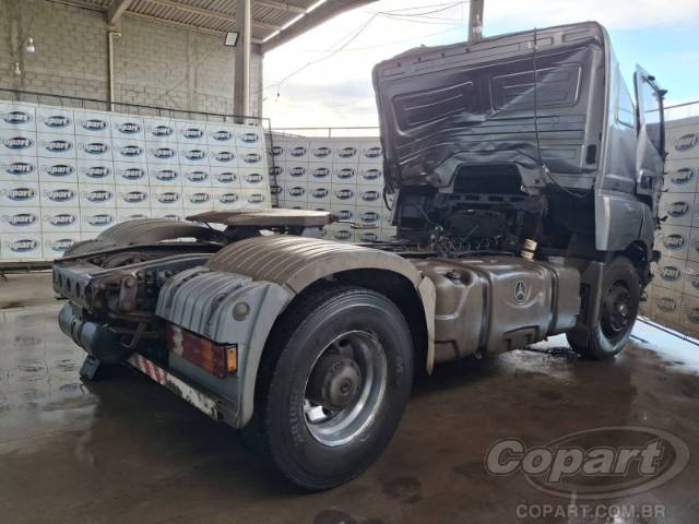 2011 MERCEDES BENZ AXOR 