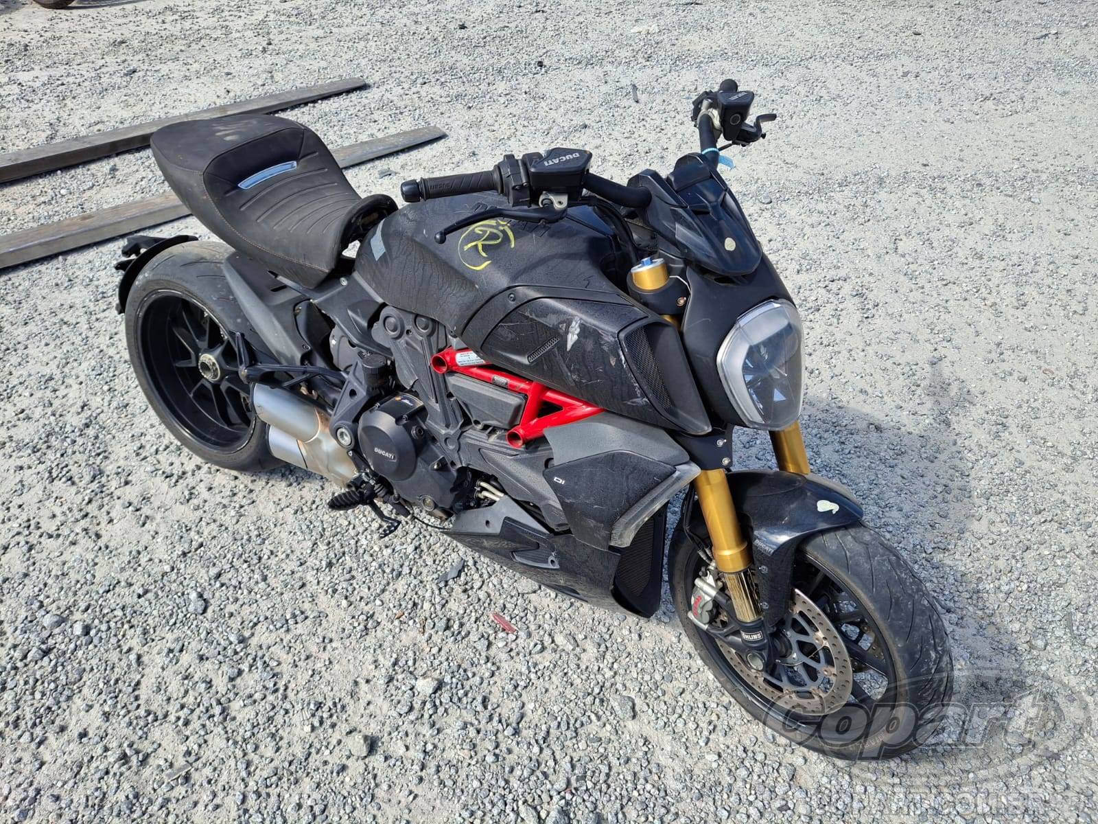 Ducati Diavel 1260 S 2020 Pequena Monta