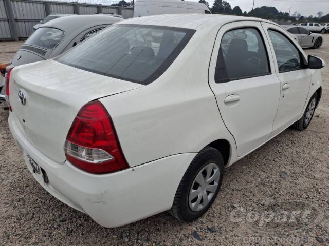 2017 TOYOTA ETIOS SEDA 