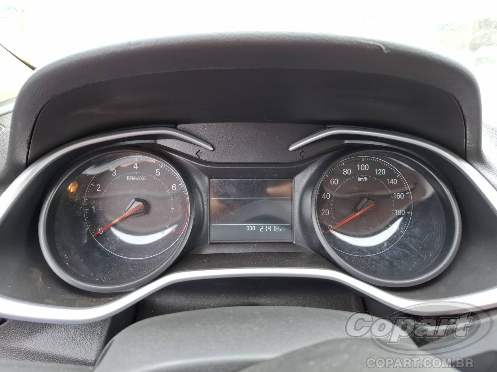 2025 CHEVROLET ONIX PLUS — foto 8 de 12