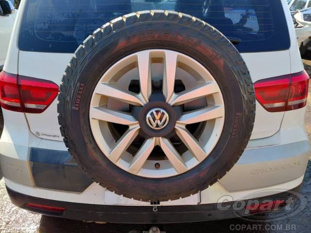 2015 VOLKSWAGEN FOX 