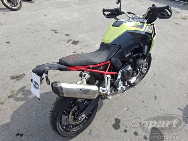 2025 BMW F 900 