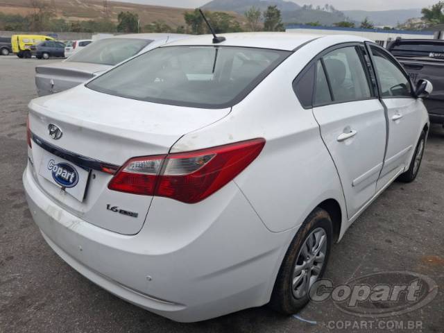 2015 HYUNDAI HB20S 