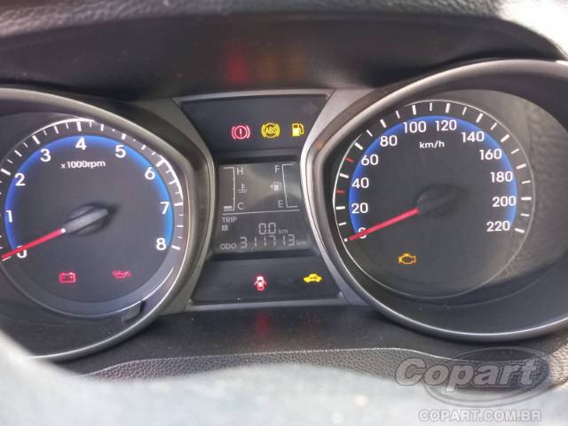 2014 HYUNDAI HB20S 