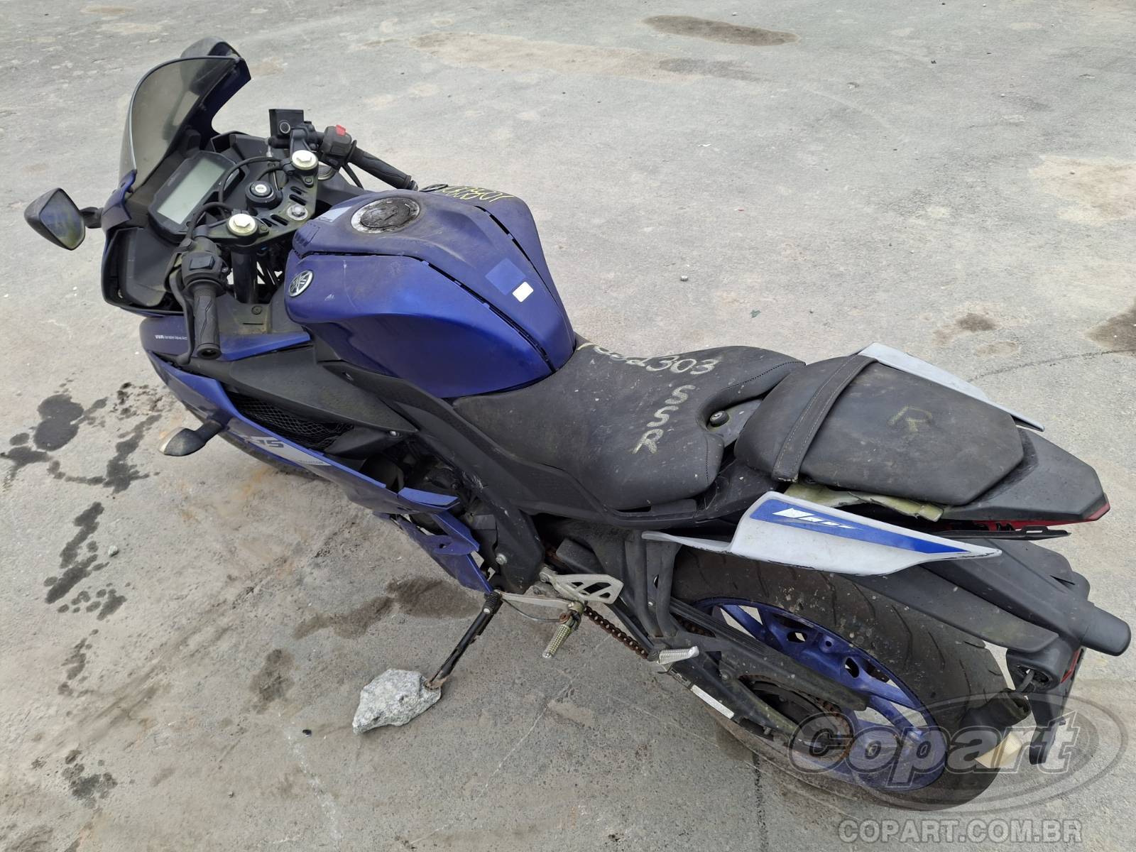 Foto 3: 2024 YAMAHA YZF R15