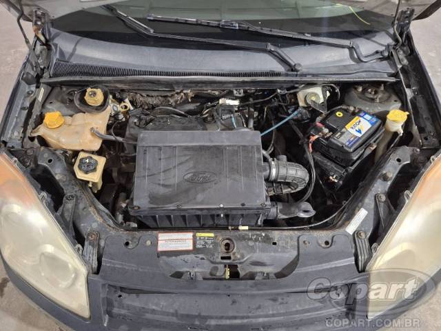 2010 FORD FIESTA SEDAN 