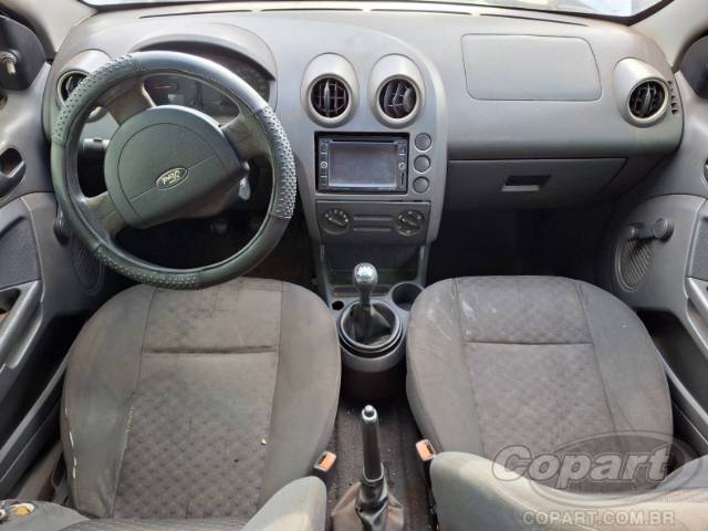 2006 FORD FIESTA 