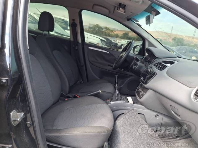 2016 FIAT PUNTO 
