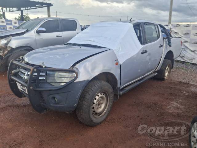 2013 MITSUBISHI L200 TRITON 
