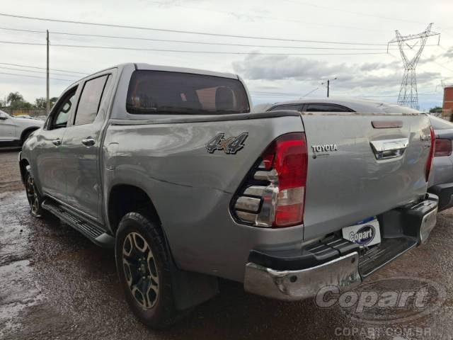 2024 TOYOTA HILUX CD 