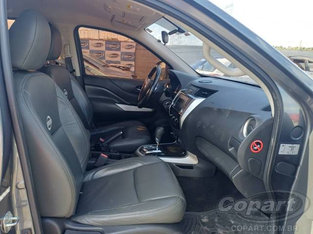 2022 NISSAN FRONTIER CD 