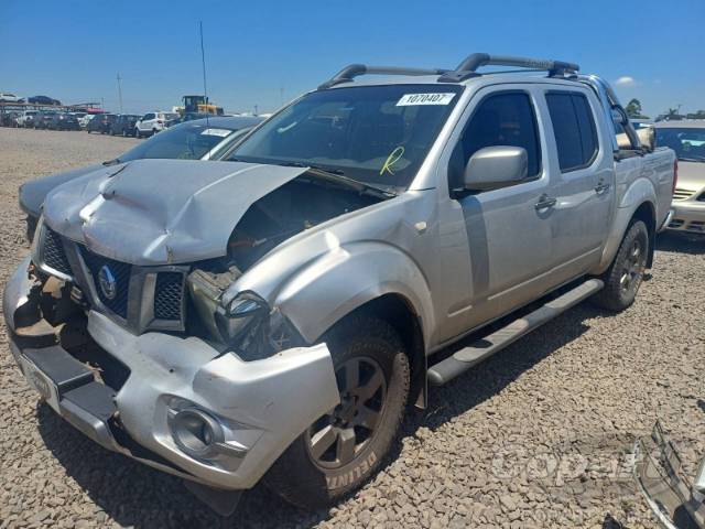 2015 NISSAN FRONTIER CD 