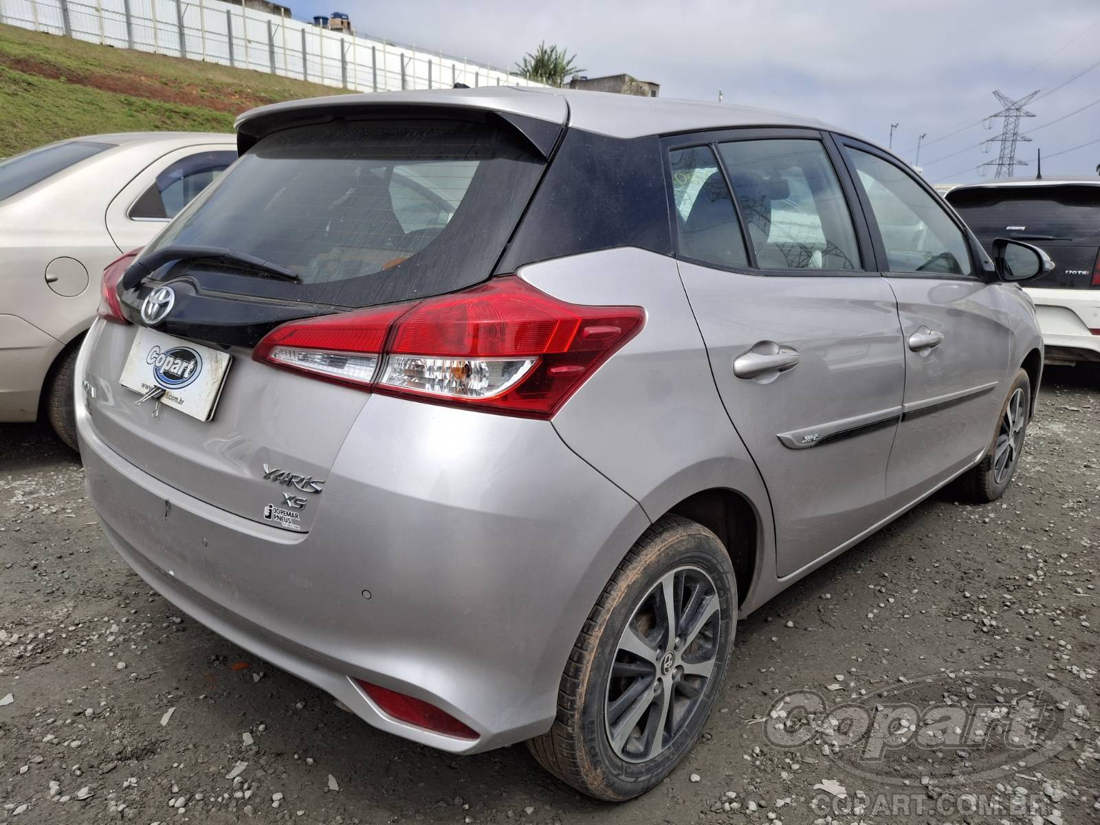 2019 TOYOTA YARIS — foto 4 de 15
