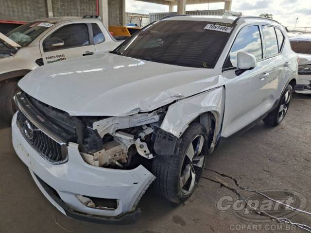 2018 VOLVO XC40 