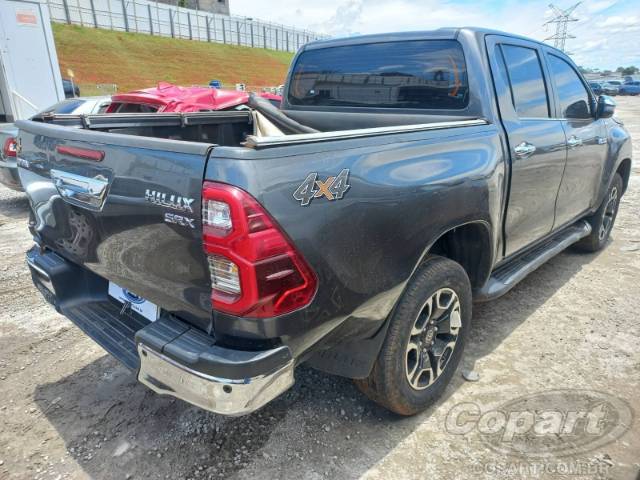 2023 TOYOTA HILUX CD 