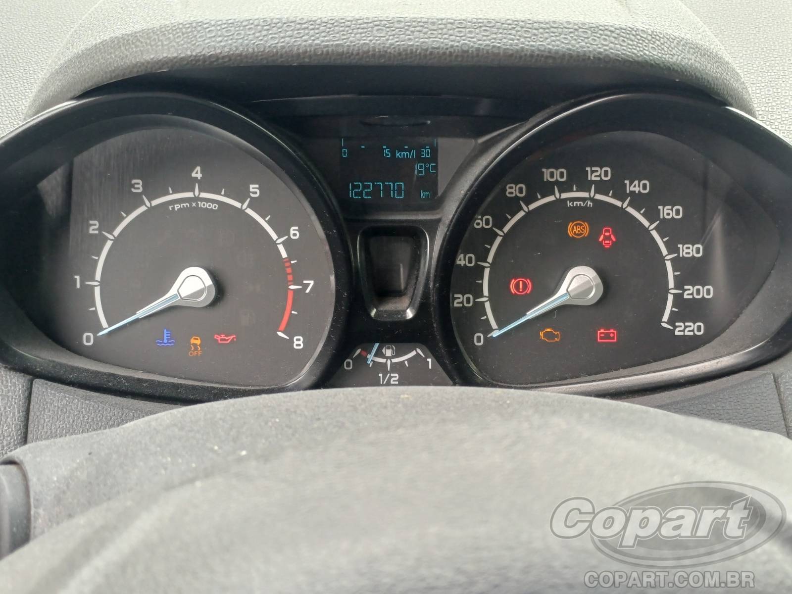 Foto 8 de 11: 2013 FORD ECOSPORT