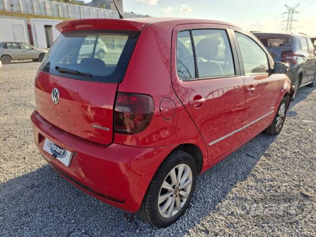 2011 VOLKSWAGEN FOX 