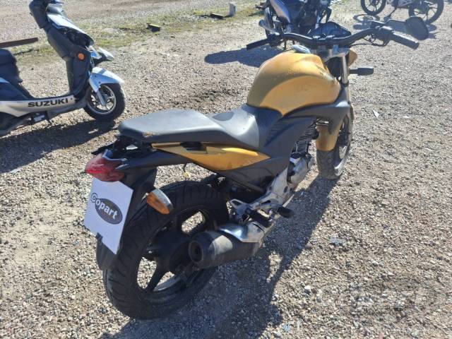 2011 HONDA CB 300 