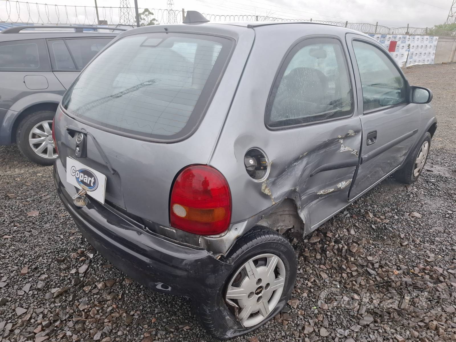 1997 CHEVROLET CORSA — foto 4 de 10