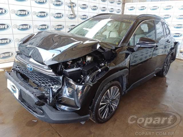 2026 TOYOTA COROLLA CROSS 