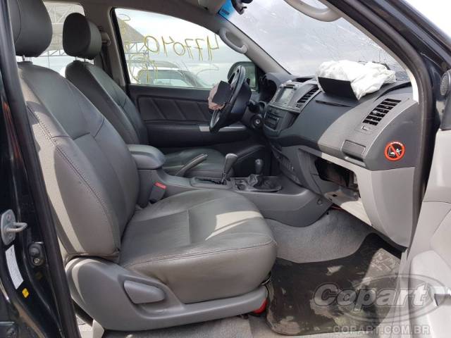 2012 TOYOTA HILUX CD 