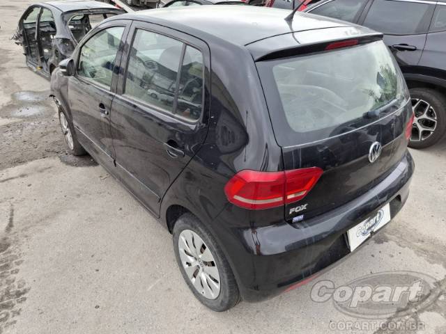 2015 VOLKSWAGEN FOX 