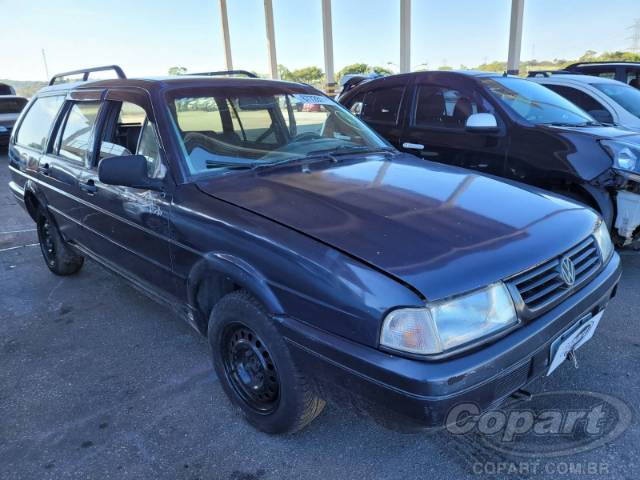 9BWZZZ331TP022705 VOLKSWAGEN QUANTUM Photo 1