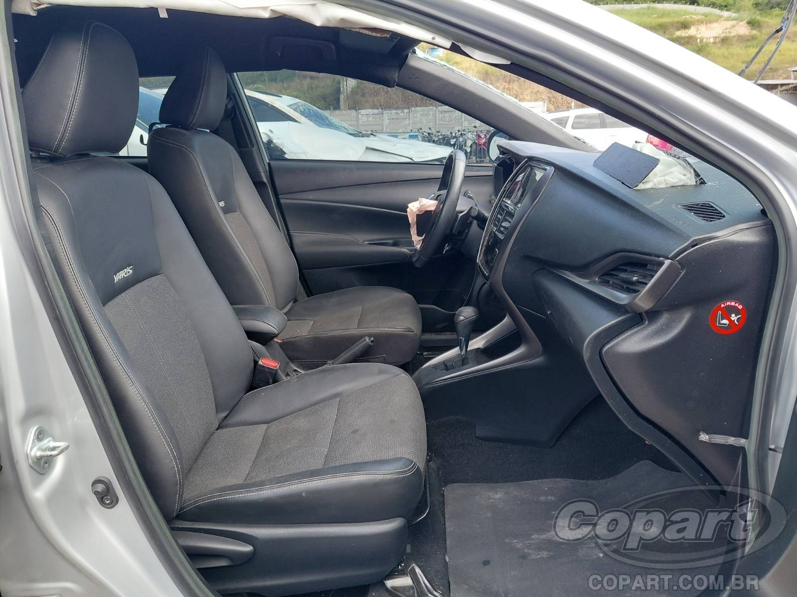 Foto 5: 2023 TOYOTA YARIS