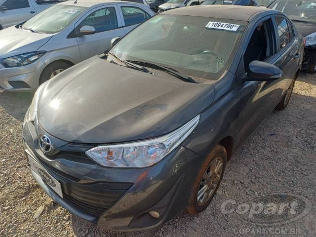 2022 TOYOTA YARIS SEDA 